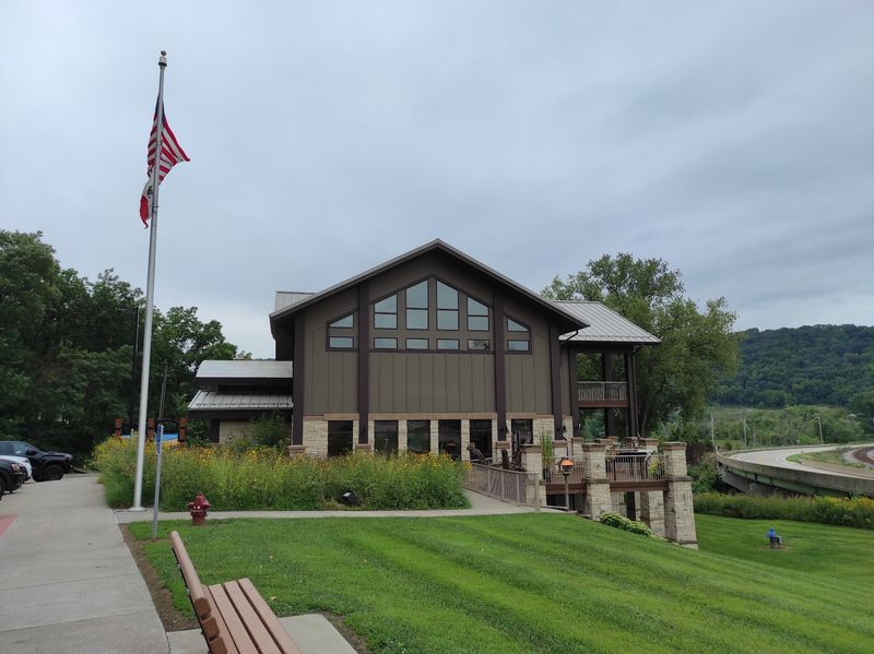 Driftless Area Education & Visitor Center, Lansing