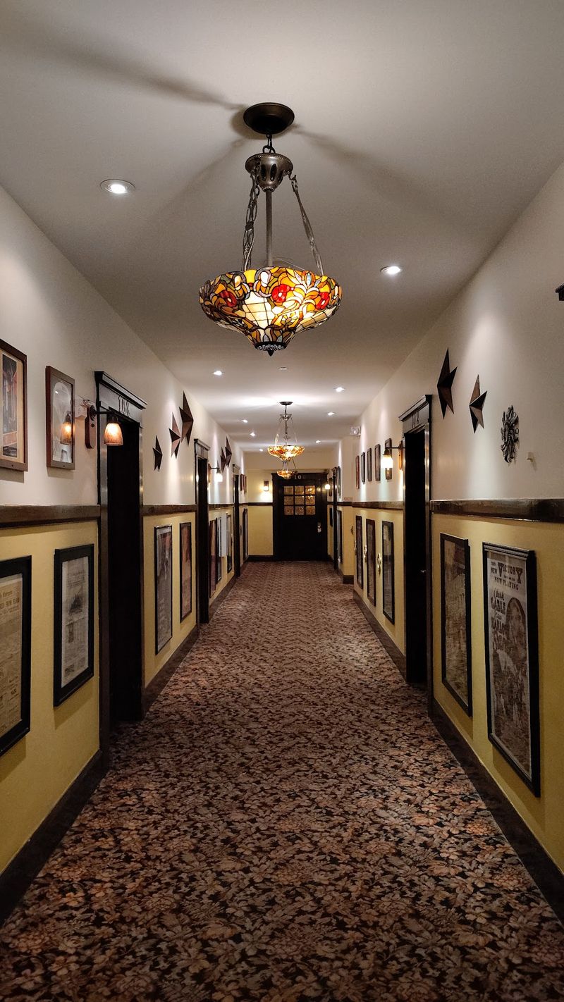 Glen Tavern Inn