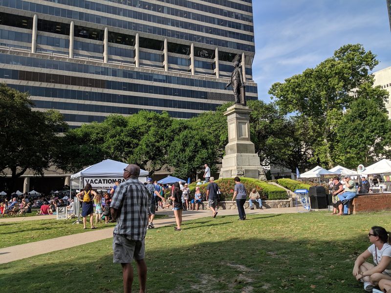 Browse The Art Market Between Sets
