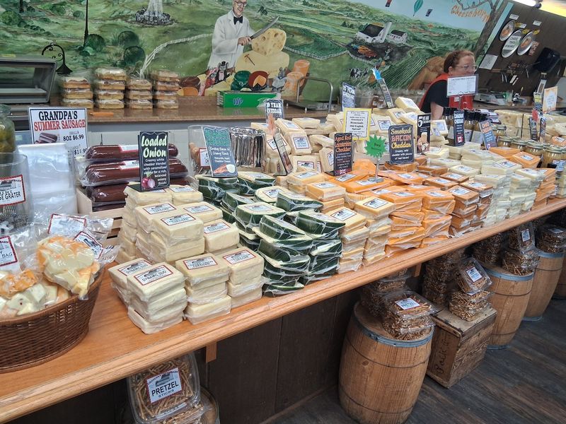Ohio-Made Cheese Gives The Case Its Local Side