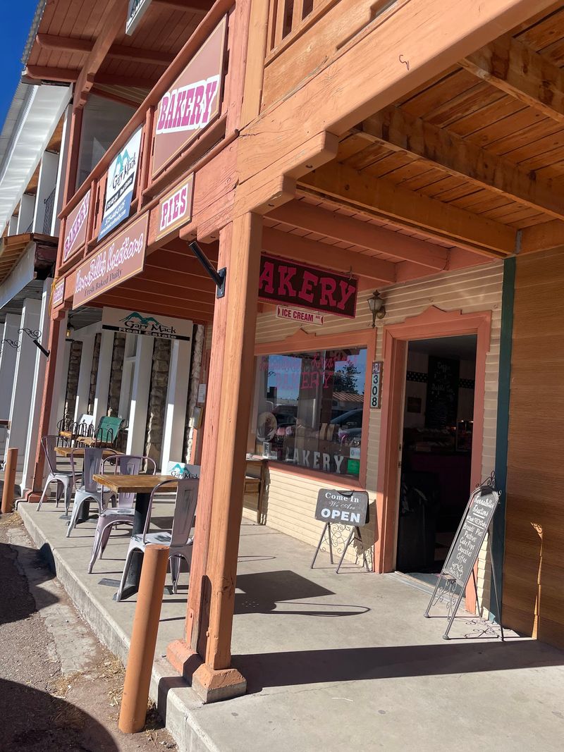 This Bakery Makes The Mountain Drive Worth It