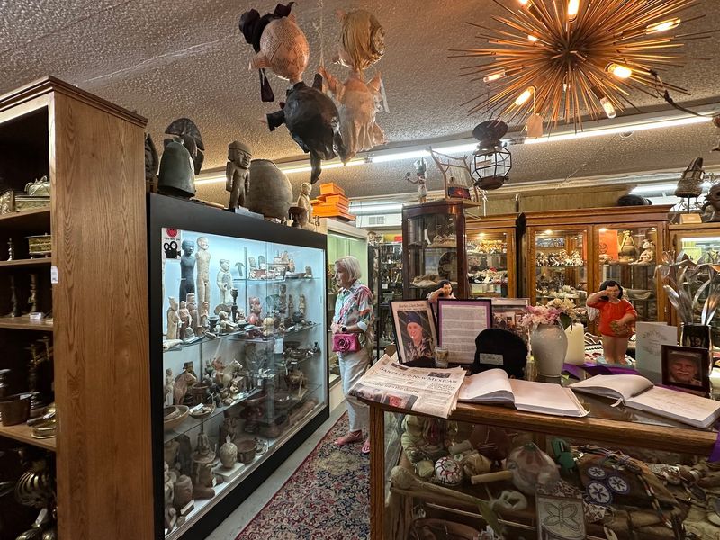Stephen's A Consignment Gallery, Santa Fe