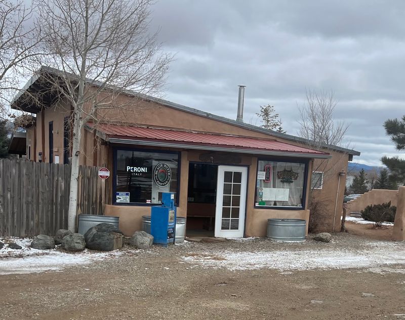 Pizanos, Taos, NM