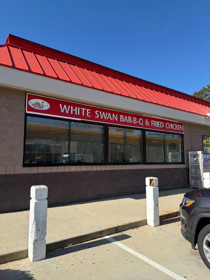 White Swan BBQ & Fried Chicken, Smithfield, NC