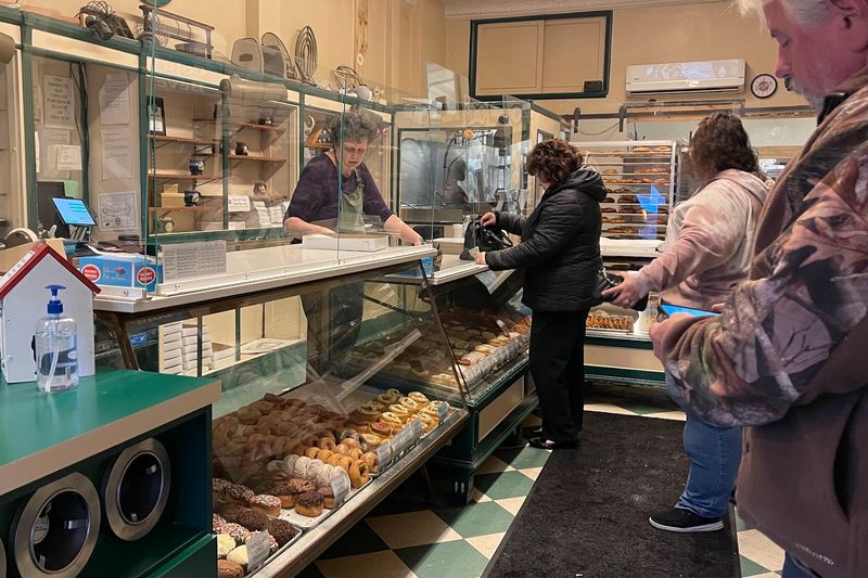 Friendly, Chatty Faces Behind the Counter