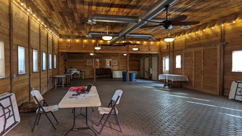 A Barn, Pavilion, And Guest House Host Weddings And Reunions