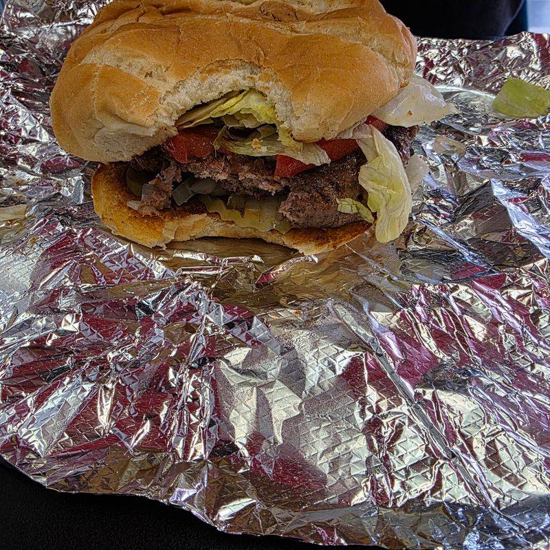 Louie’s Cafe