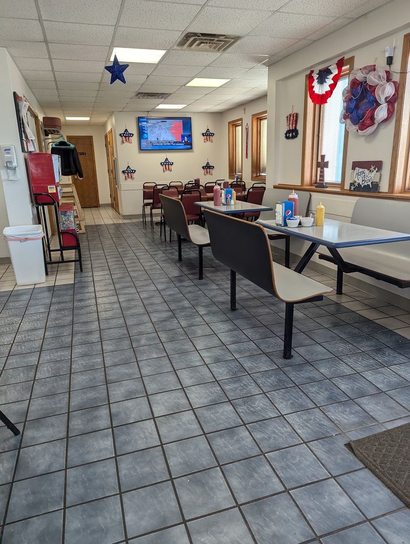 Jct 4 Diner Fuels Travelers In La Crosse