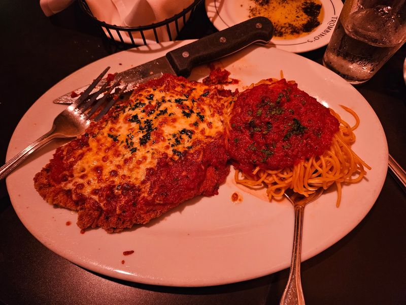 The Chicken Parm That Keeps Fans Loyal