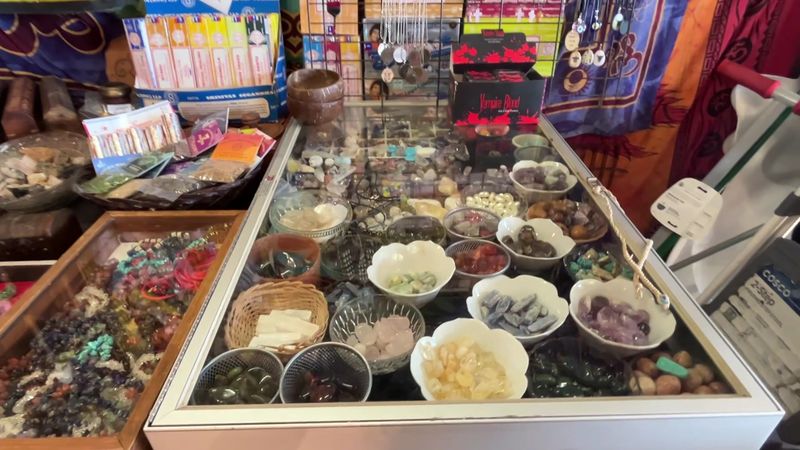 A covered open-air treasure hunt