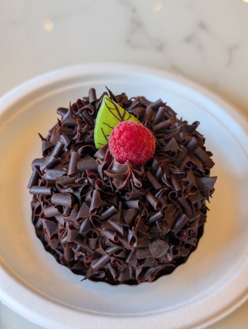 Chocolate Cakes for Serious Cocoa Fans