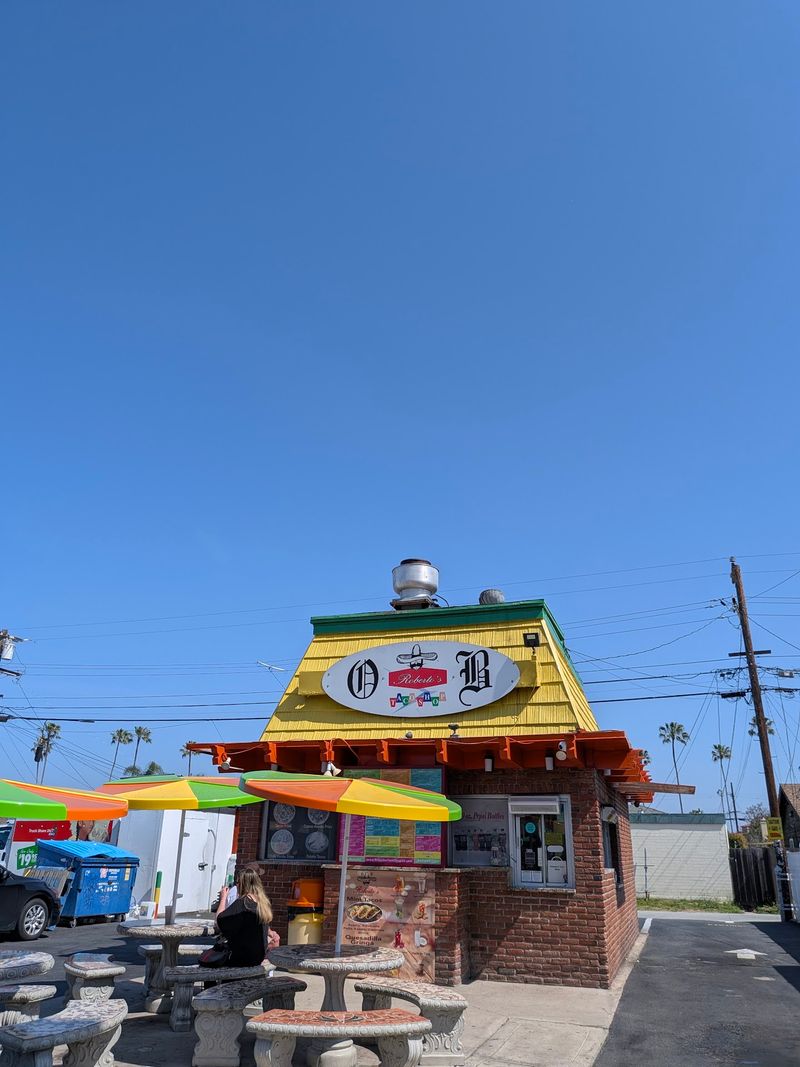 Roberto's Taco Shop