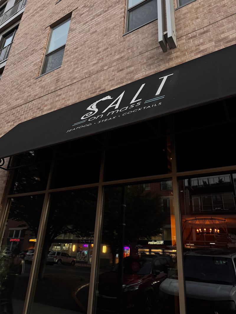 Mass Ave Gives Dinner A Downtown Indianapolis Setting