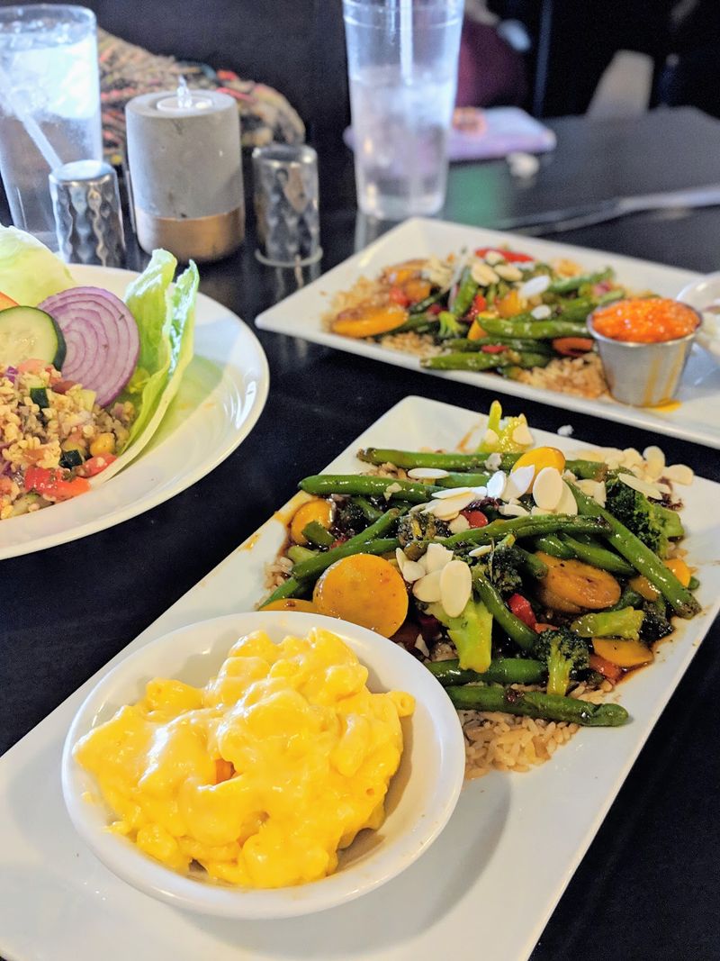 Lunch And Dinner Play By Different Rules