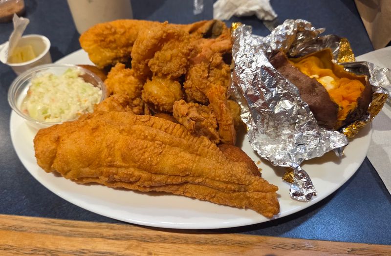 Captain Steve's Family Seafood Restaurant, Harrisburg, NC
