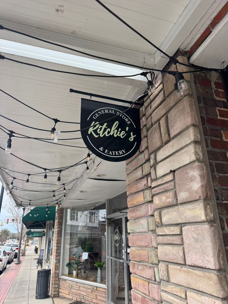 Ritchie’s General Store & Eatery