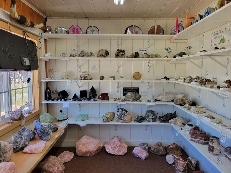 Mount Rushmore Road Puts The Shop Right In Custer