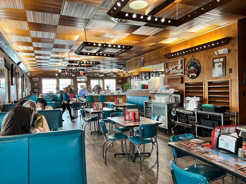 Red Bridges Barbecue Lodge, Shelby, NC