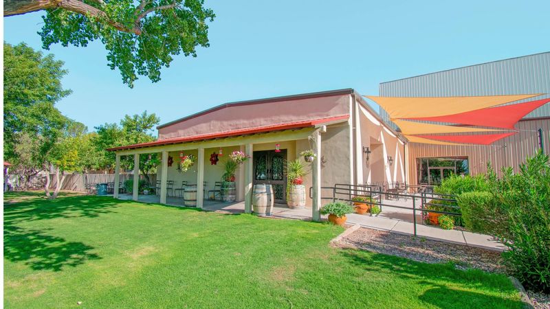 D. H. LESCOMBES WINERY & TASTING ROOM, Deming, NM