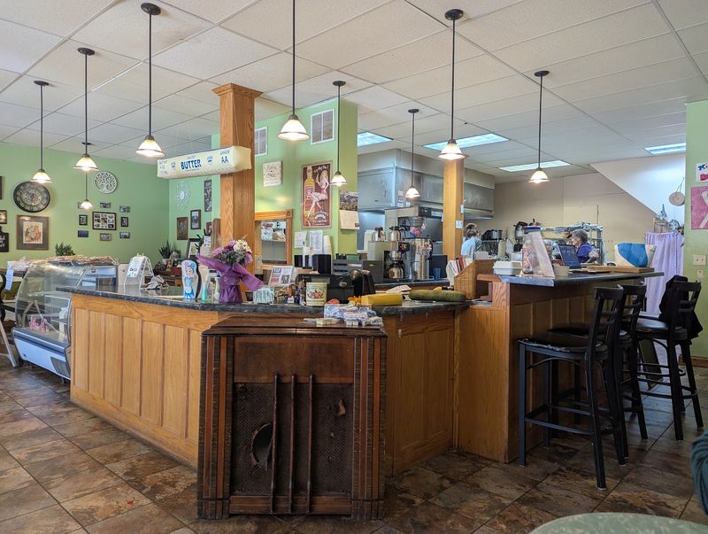 Miss K's, Mt Pleasant