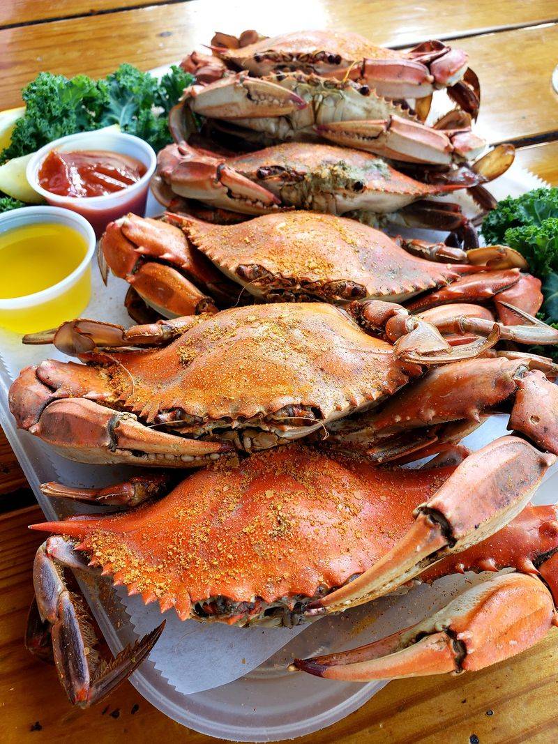 Chesapeake Bay Blue Crabs Keep The Menu Focused