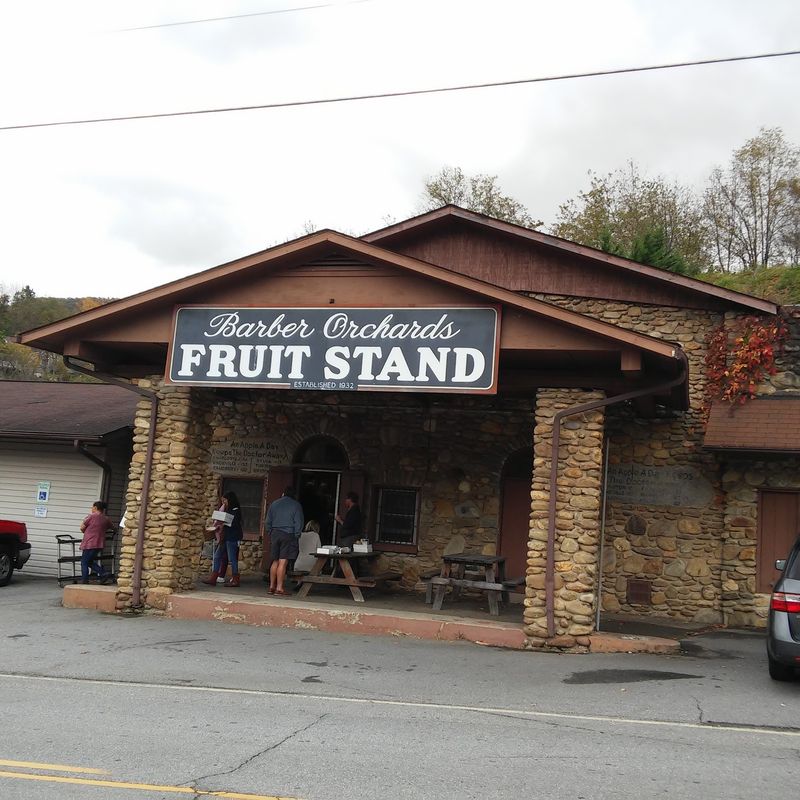 Barber Orchards Fruit Stand, Waynesville, NC