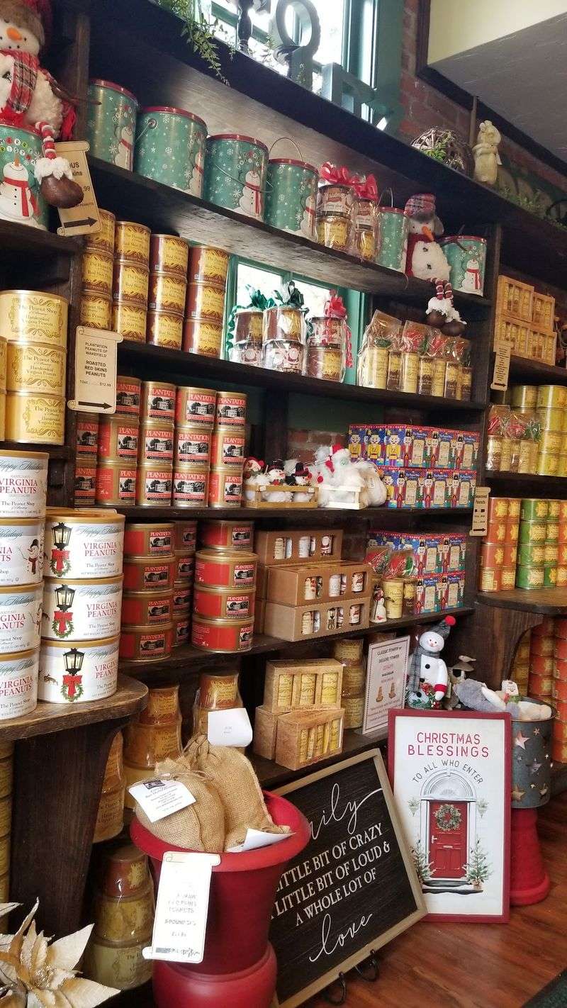 Super Extra Large Virginia Peanuts Set The Classic Tins Apart