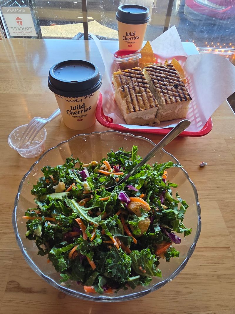 Hearty Lunch Plates and Vegetarian Chili