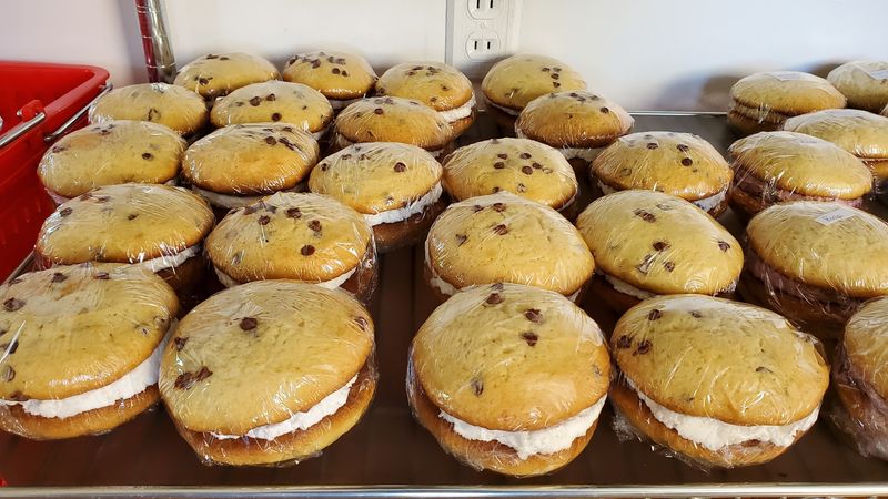 The Dutch Country Bakery