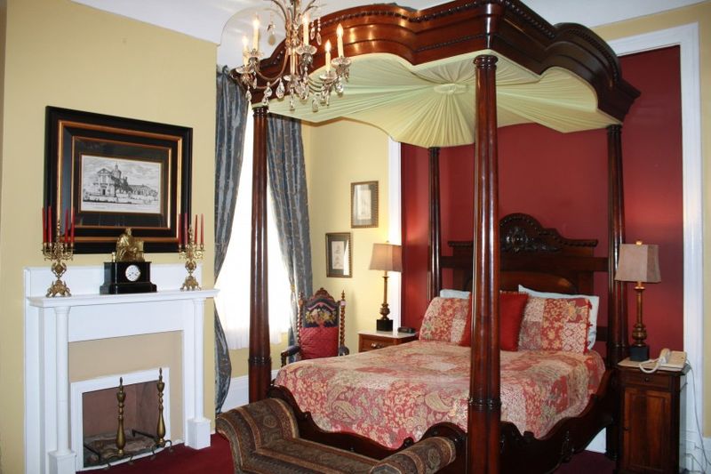 Guest rooms where antique style meets modern ease