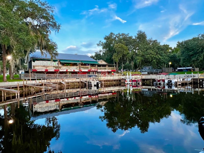Swamp House Riverfront Grill, DeBary, FL