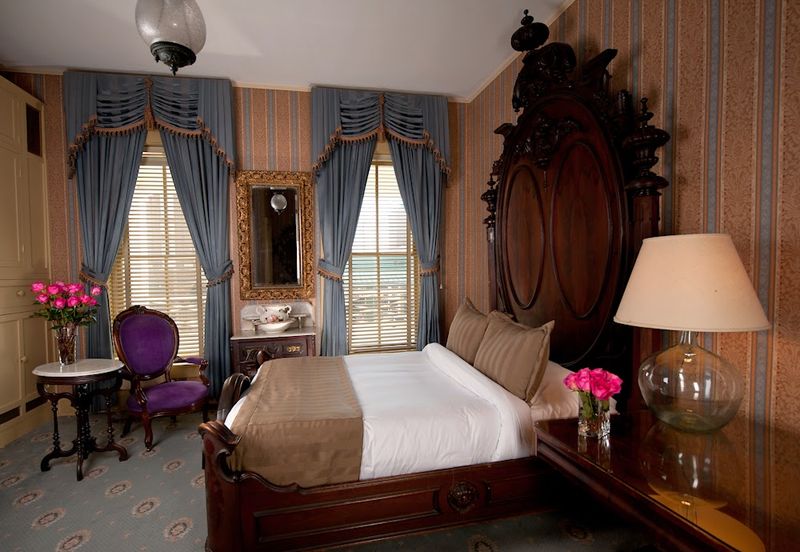 Antique Rooms Named for Famous Guests