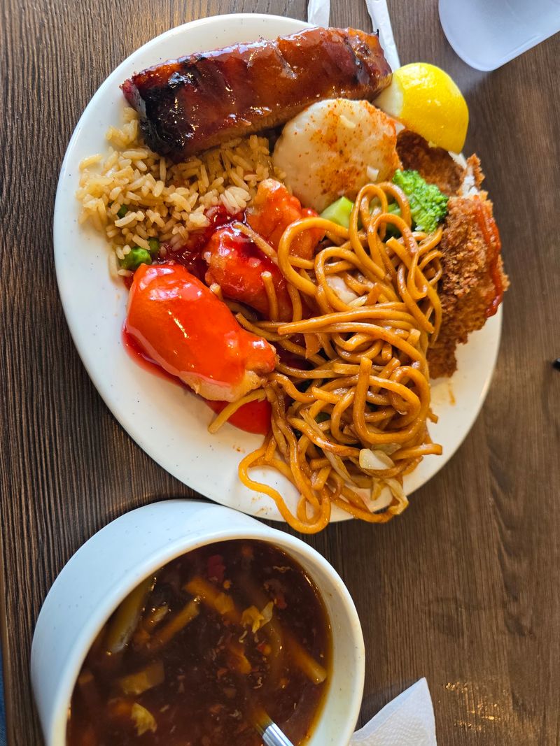 Chinese Buffet Staples Keep The Meal Grounded