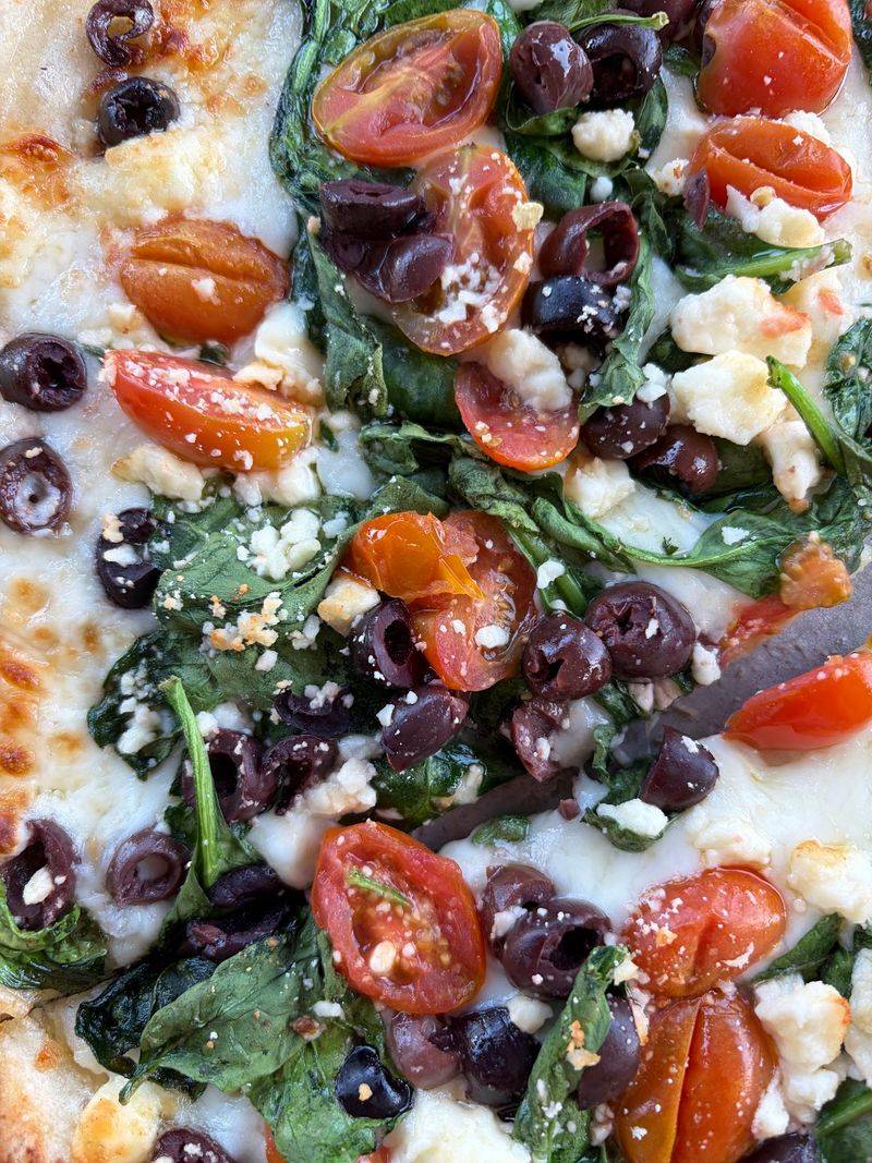 The Roasted Artichoke Pizza Fans Rave About