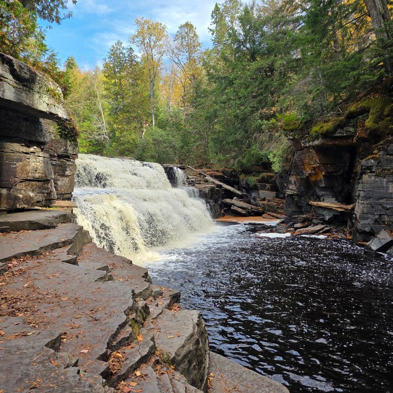 Canyon Falls Roadside Park