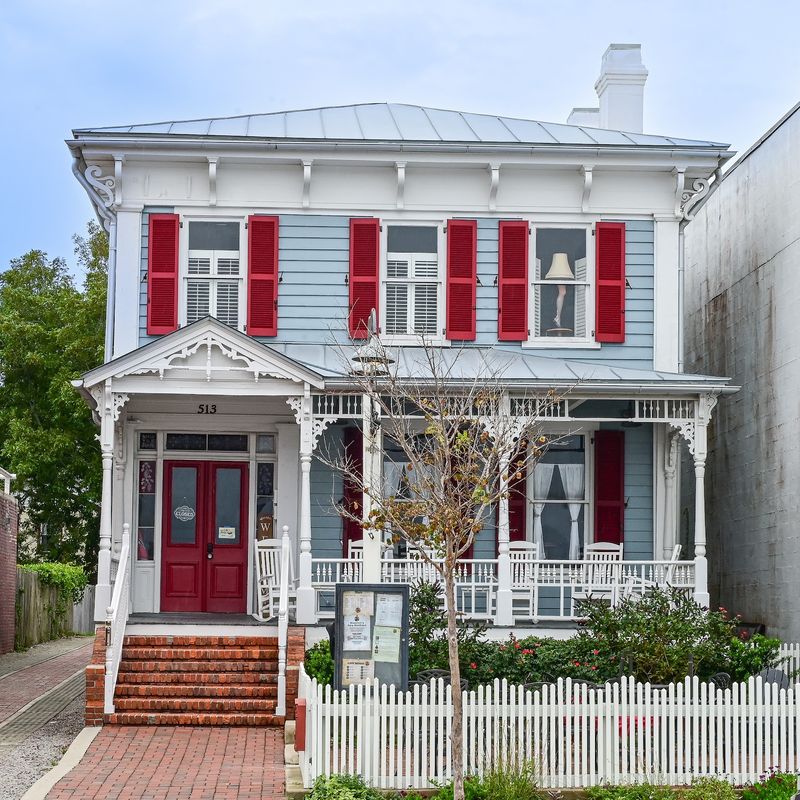 The Historic Site Gives The Walk A Practical Starting Point