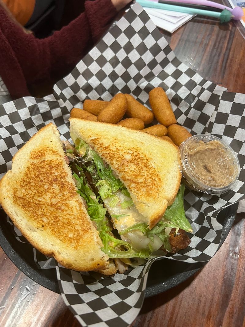 Sandwiches Built Around Slow-Cooked Beef
