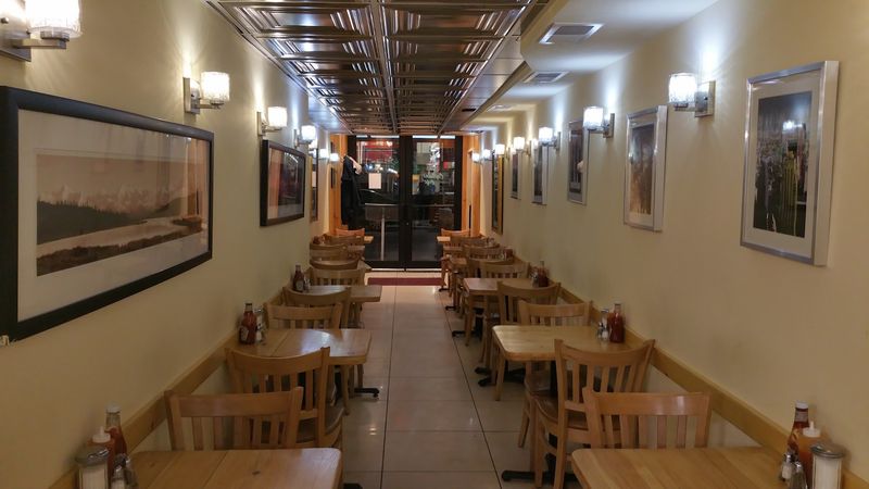 Captains Grille