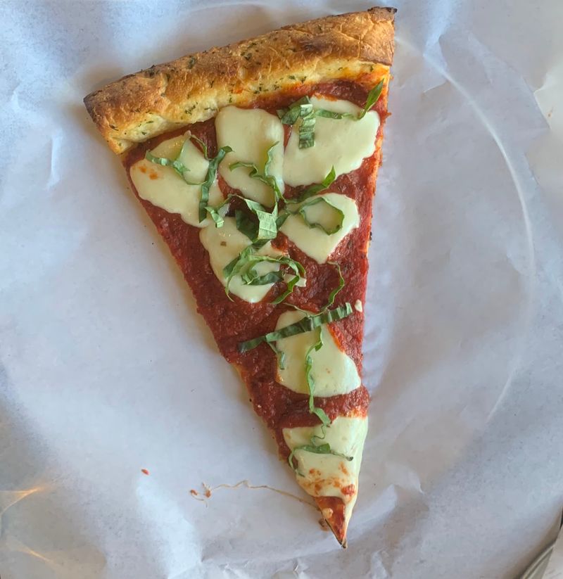 Thin Crust Slices Take Center Stage