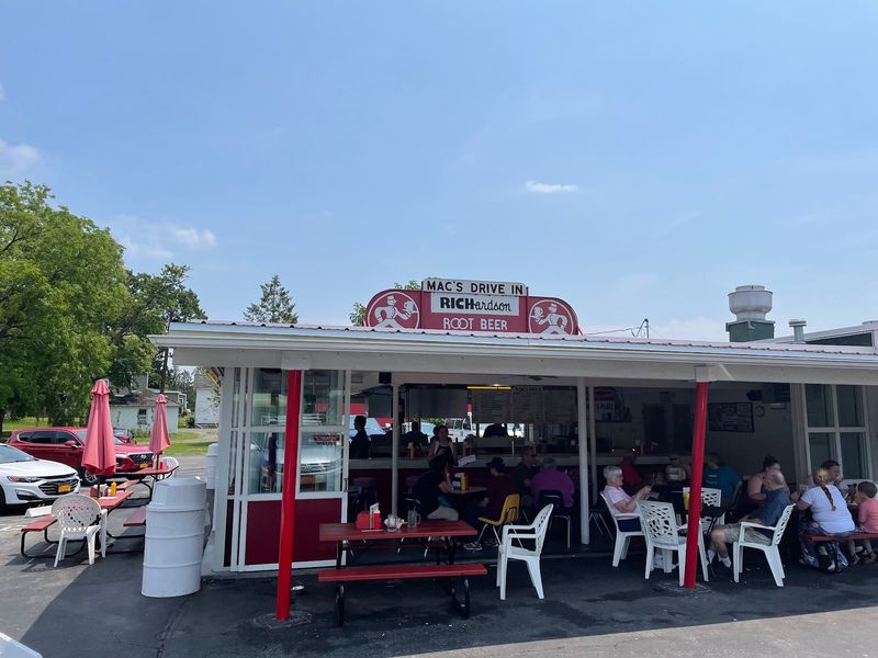 Mac's Drive-In
