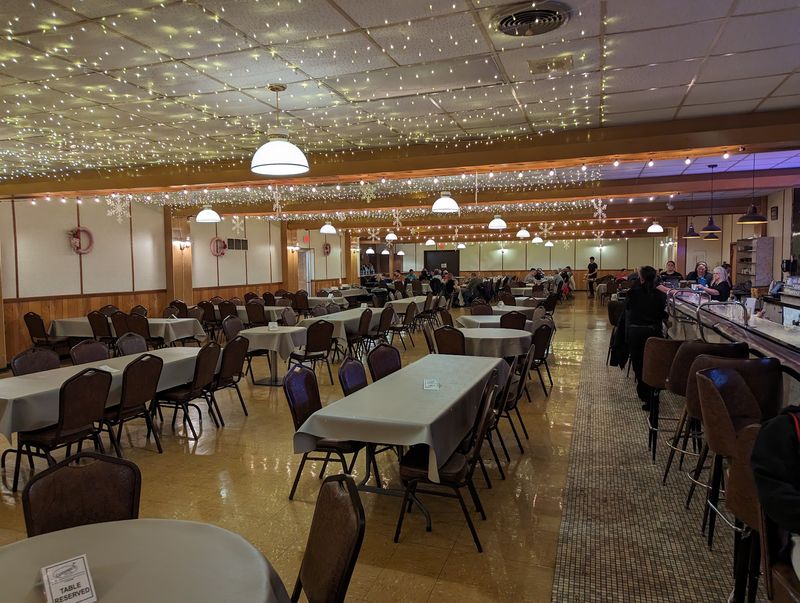 More Than Six Decades Later The Supper Club Routine Still Holds