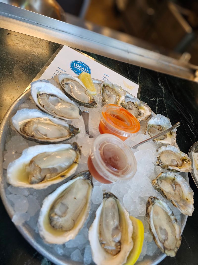 Locals Seafood - Restaurant & Market, Durham, NC