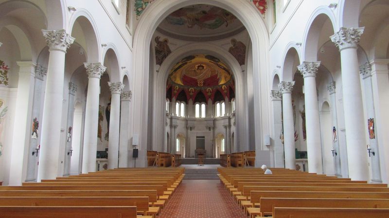 Silent Retreats And Art Classes For Visitors