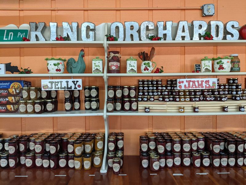 Jams And Seasonal Treats Travel Easily