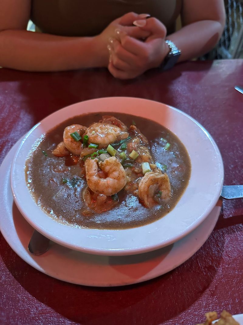 Shrimp and Grits That Keep Regulars Loyal