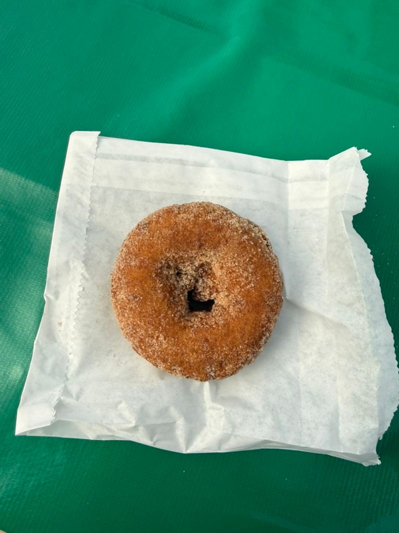 Fresh Donuts Give The Sweet Shop Its Fall Rhythm