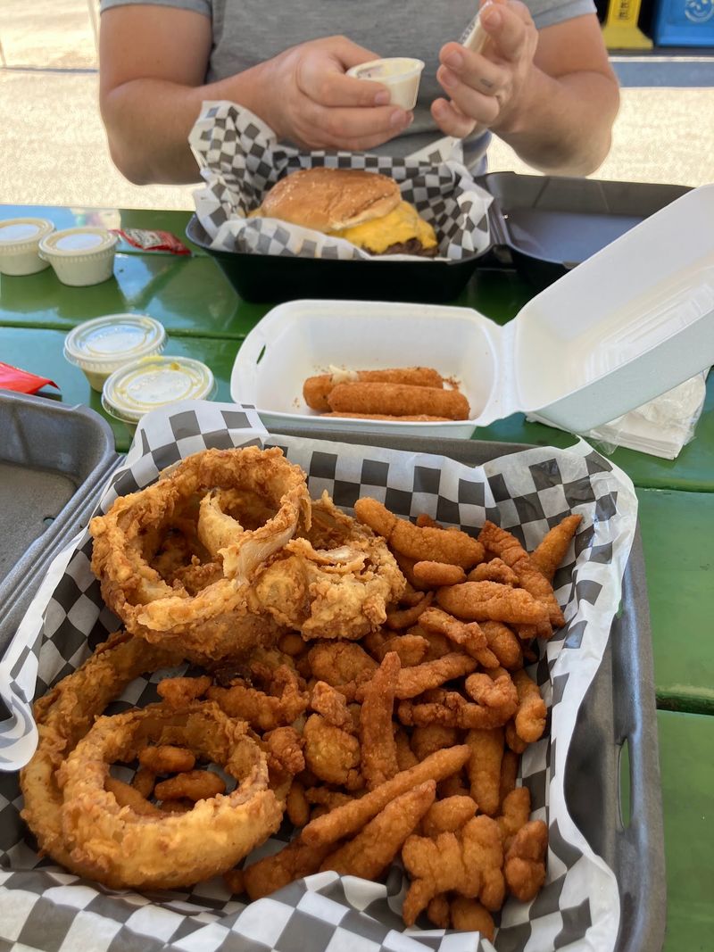 Hand-Battered Onion Rings Worth the Drive