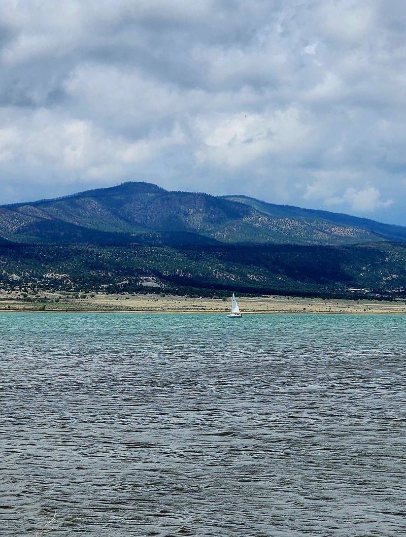 Sailboats Give The Lake Serious Vacation Energy
