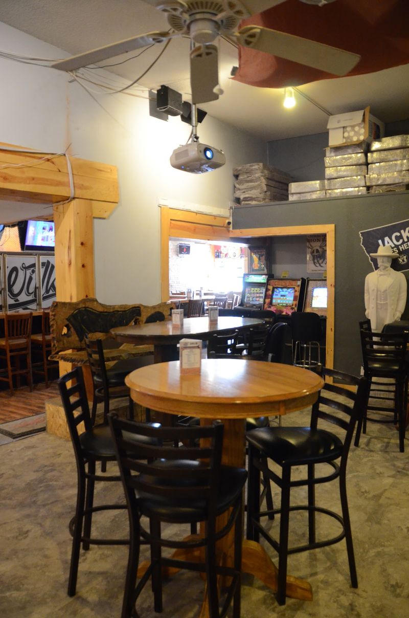A Room Where Regulars And Newcomers Mix