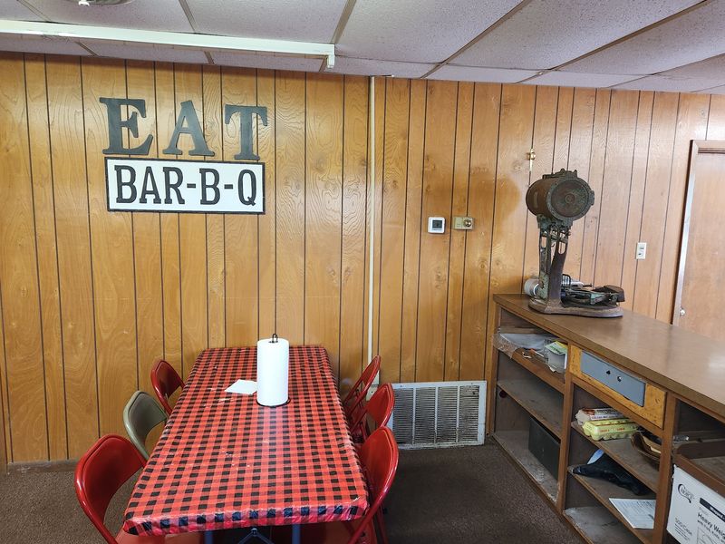 Indoor Seating Gives The Food-Trailer Story A Different Setting
